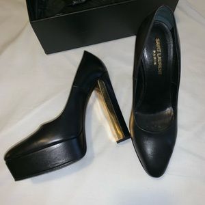 Saint Laurent Ziggy Pumps
